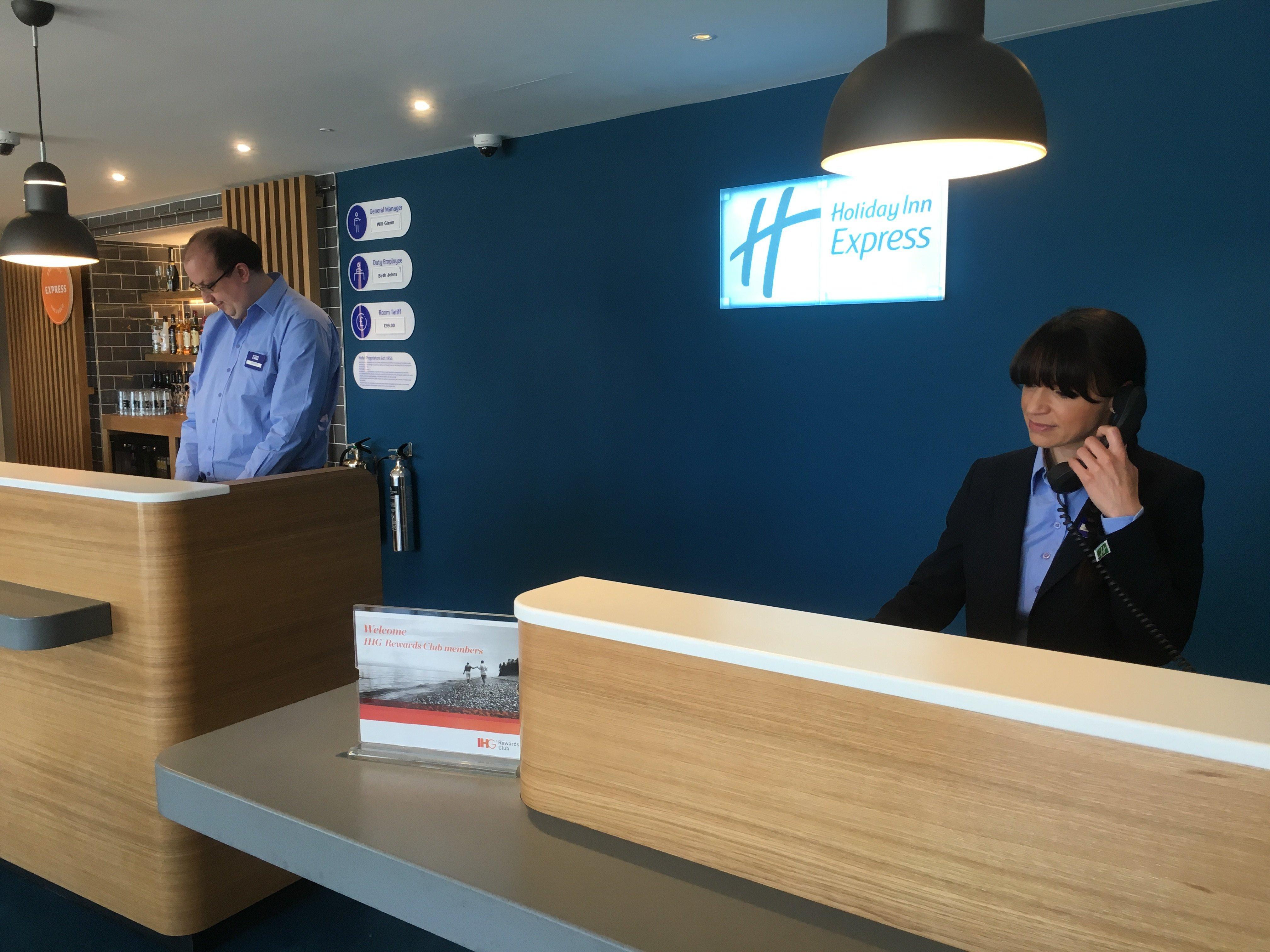 Holiday Inn Express St. Albans - M25, Jct.22 St Albans Ngoại thất bức ảnh