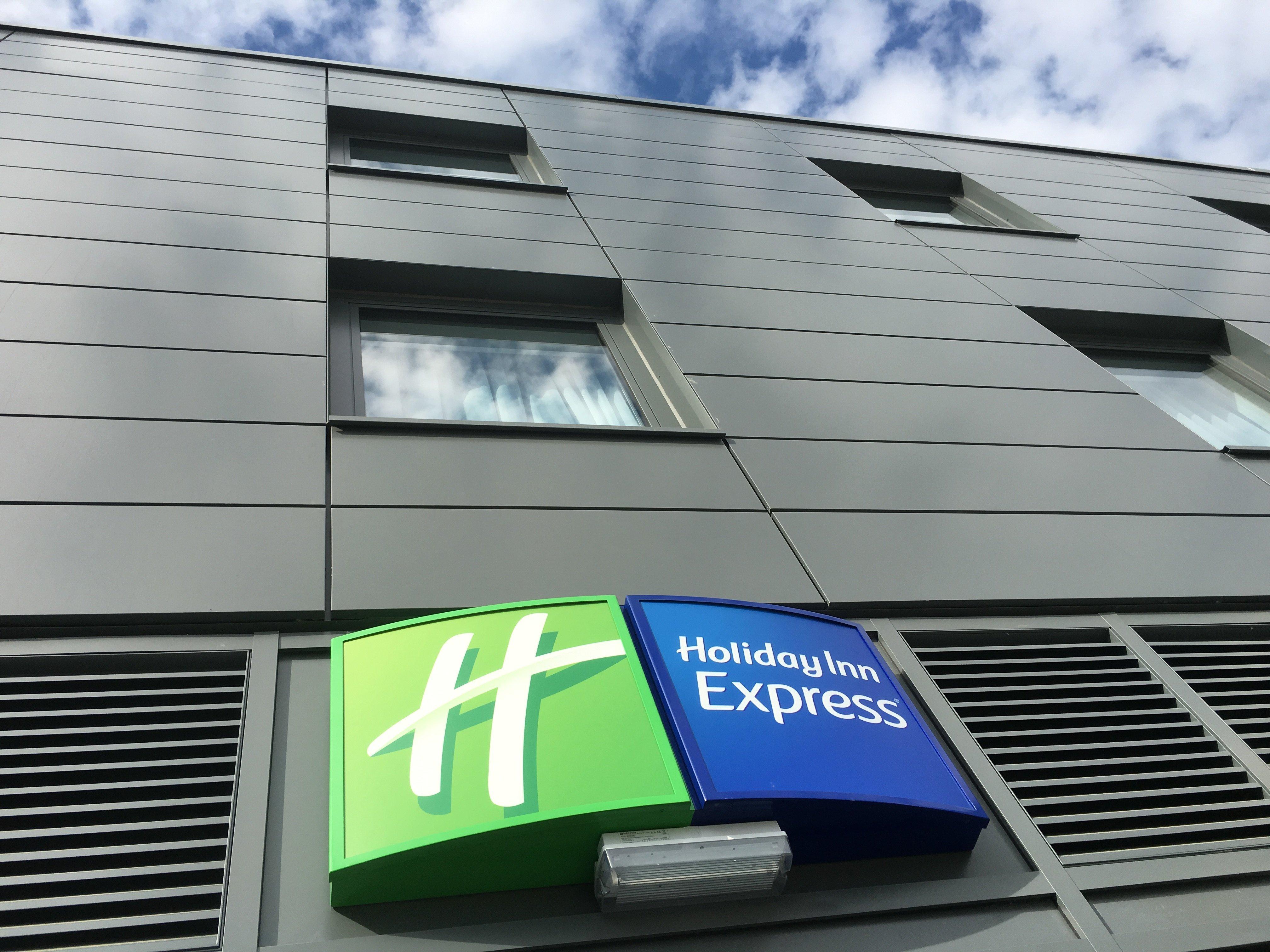 Holiday Inn Express St. Albans - M25, Jct.22 St Albans Ngoại thất bức ảnh